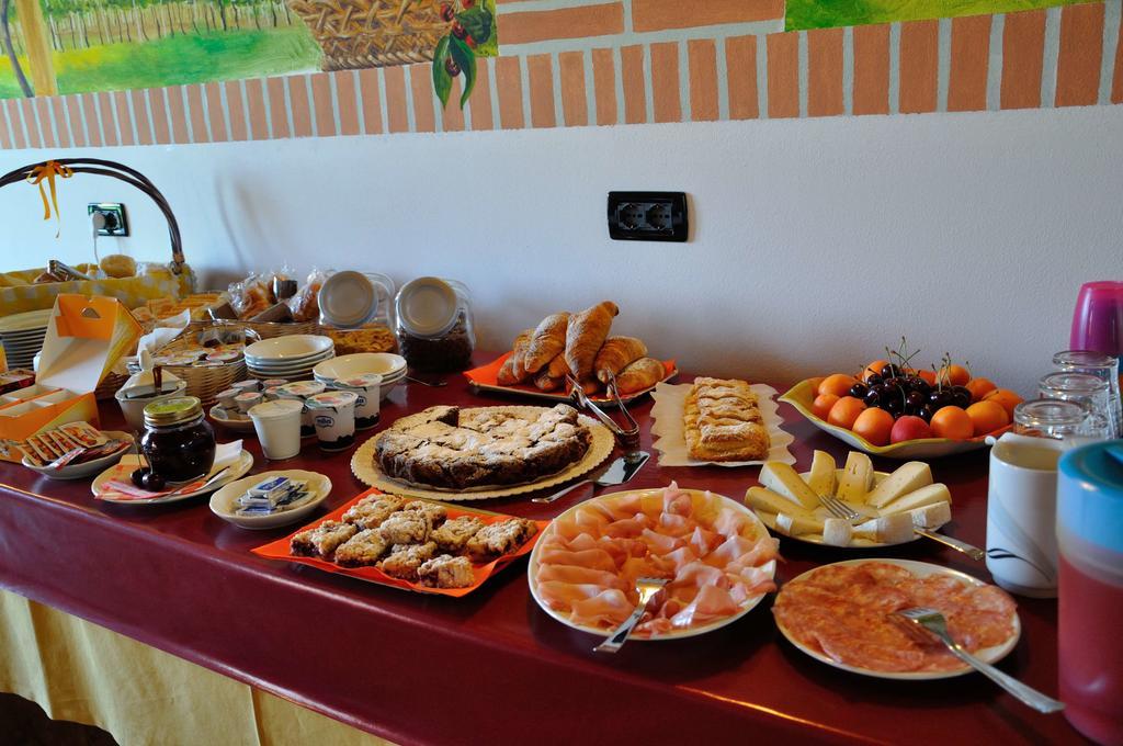 Agriturismo Ai Ciliegi Bardolino Kültér fotó